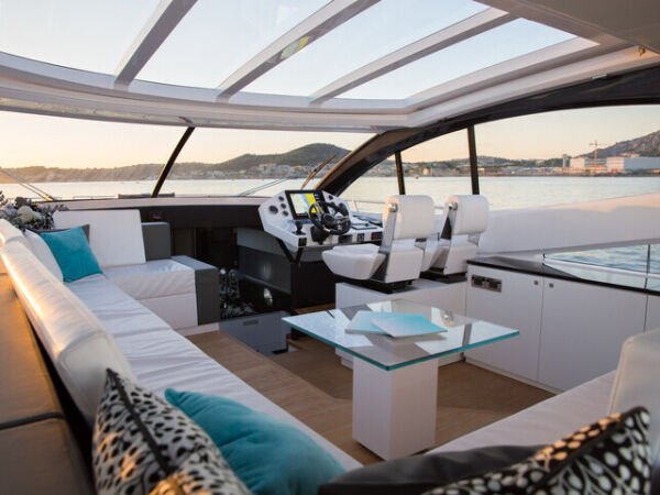 Bostik Simson MSR FT Beyaz 600 ml Marin Uygulamalar İçin Yüksek İlk Tutuşlu Elastik Yapıştırıcı ve Mastik